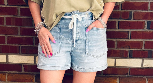 Paisley Light Patch Pocket Shorts