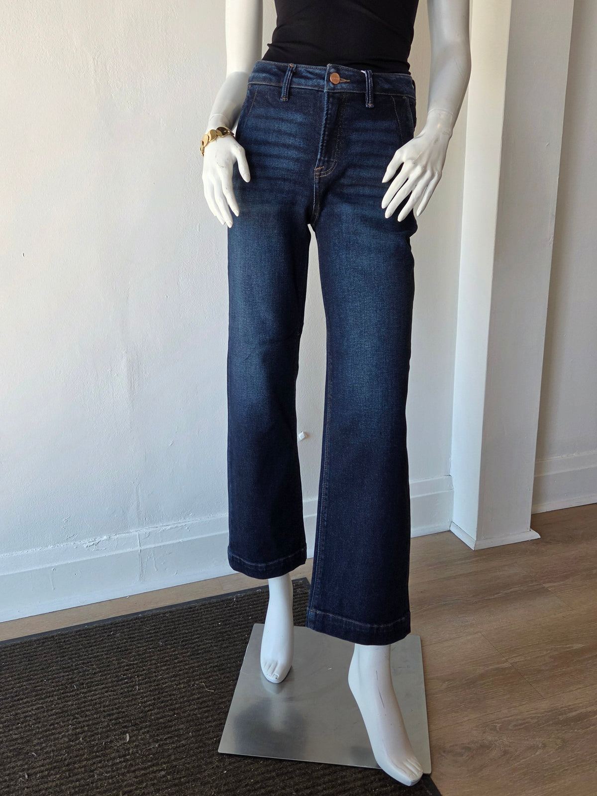 Piper HR Ankle Straight Jeans