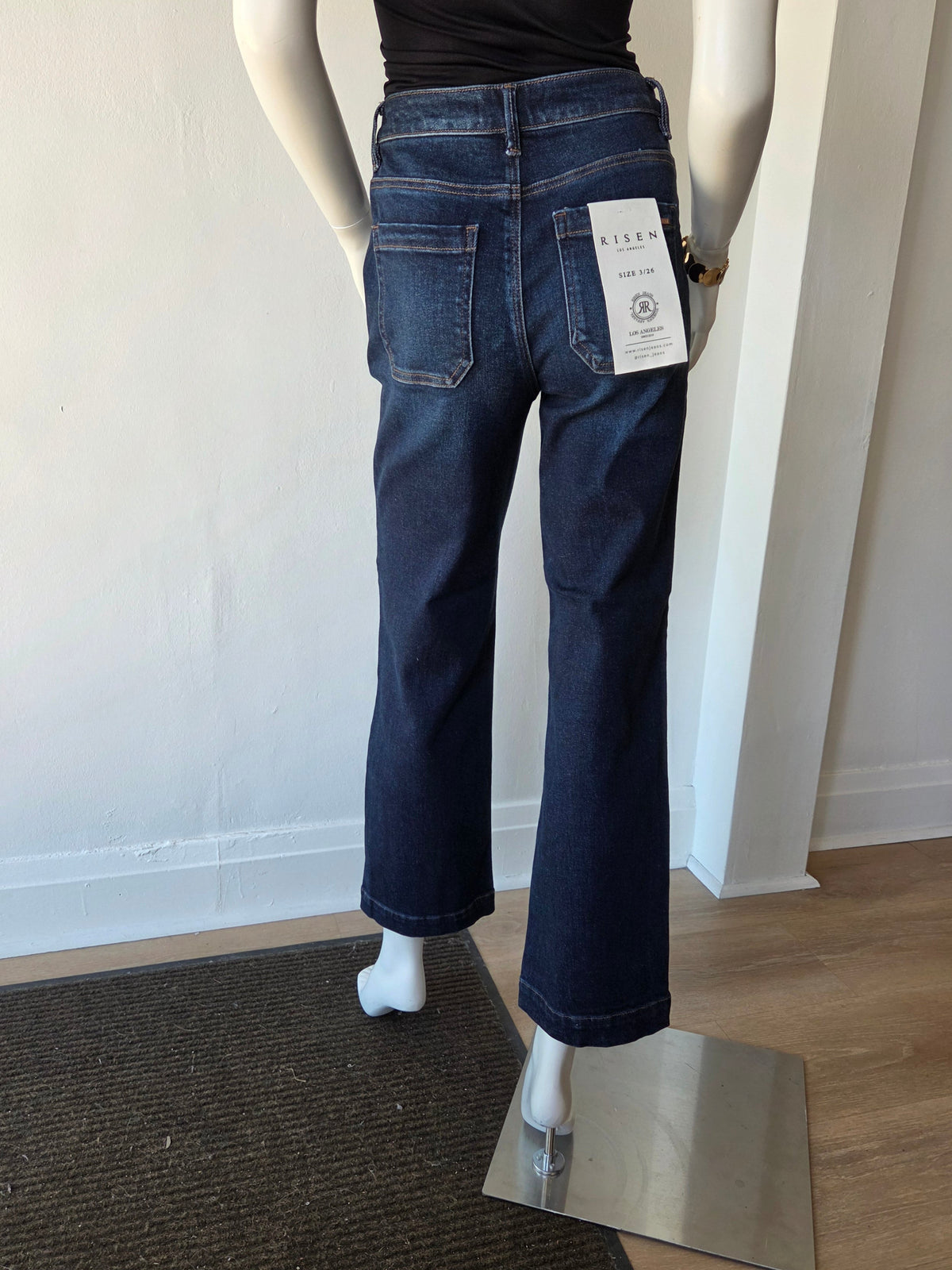 Piper HR Ankle Straight Jeans