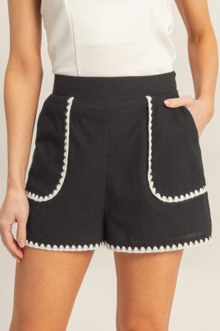 Scallop Trim Shorts