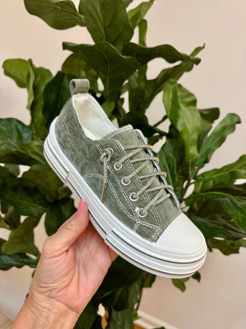 Aman Velvet Sneaker