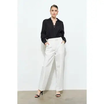 The Luxe Line Pant