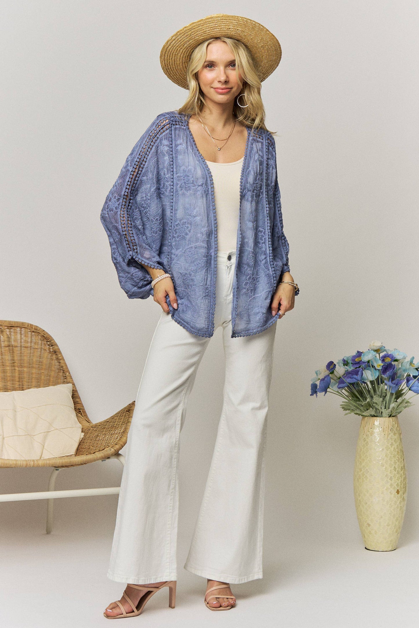 FLORAL EMBROIDERY HEM KIMONO CARDIGAN- LEJ4284
