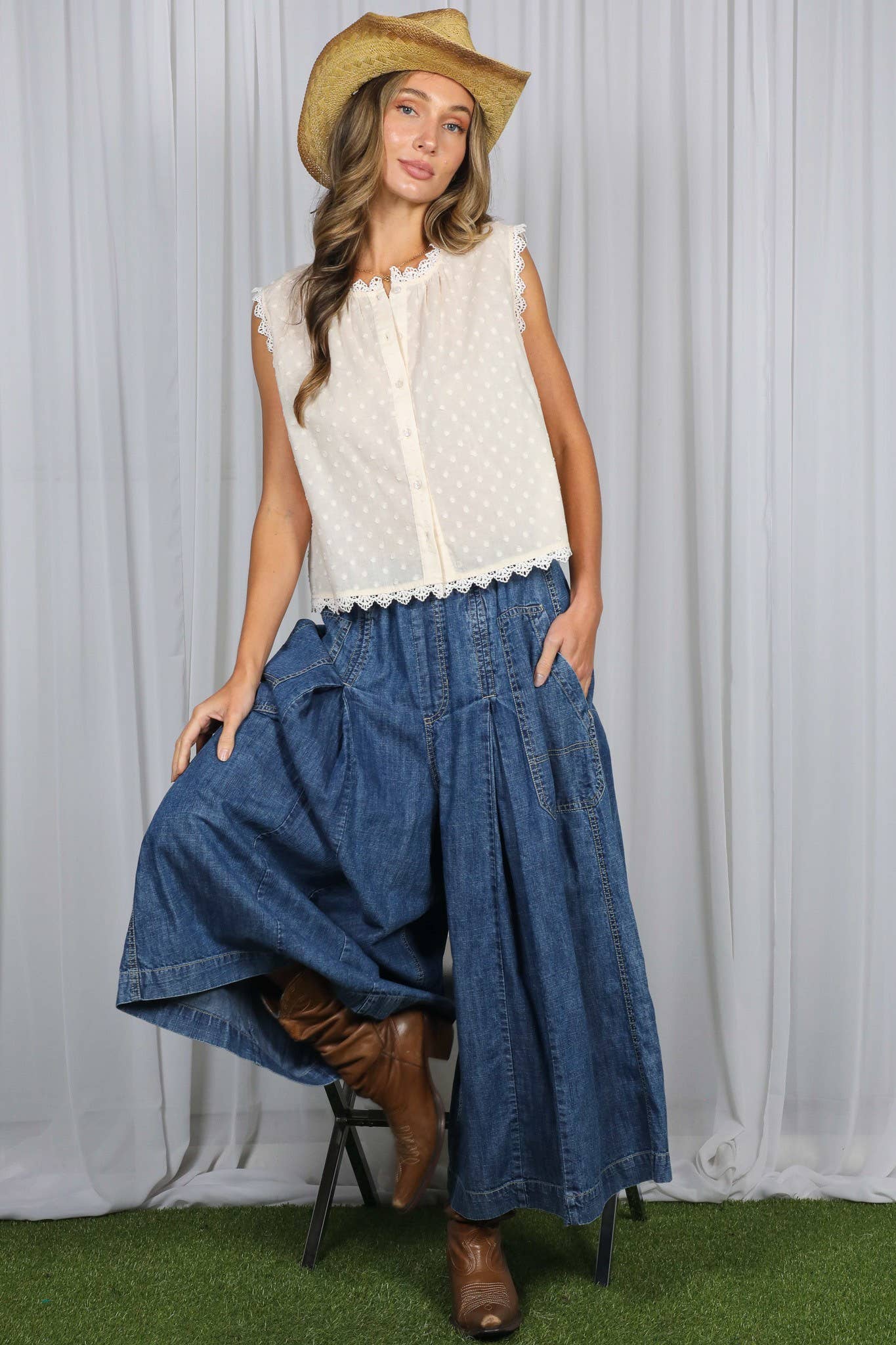 Swiss Miss Blouse