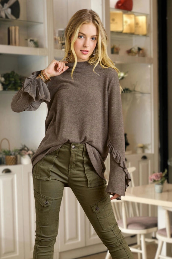 Hacci With Ruffle Sleeves