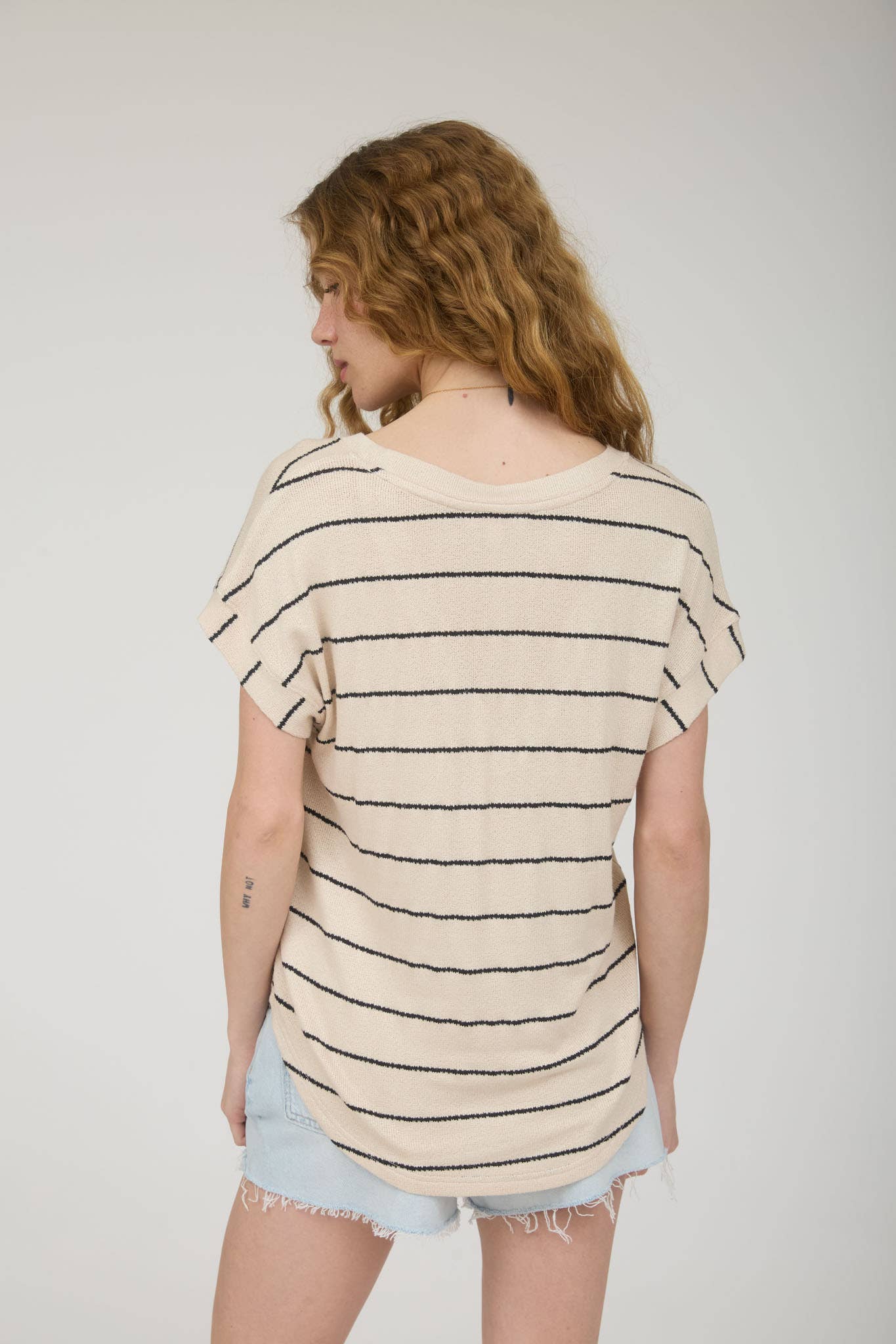 Line it Up V-Neck