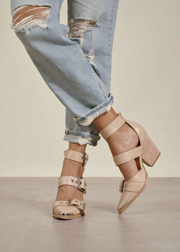 Hendrixn Heels